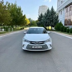 Toyota Camry 2017