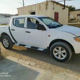 Mitsubishi L200 2007
