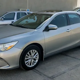 Toyota Camry 2016