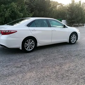 Toyota Camry 2015
