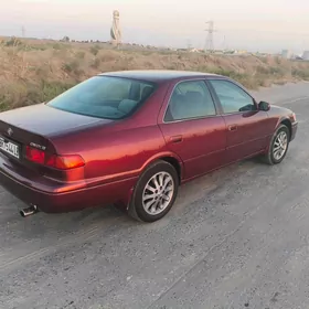 Toyota Camry 2000