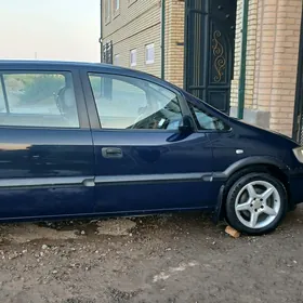 Opel Zafira 2000