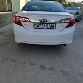 Toyota Camry 2012