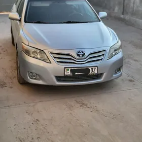 Toyota Camry 2010