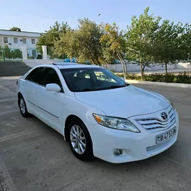 Toyota Camry 2011