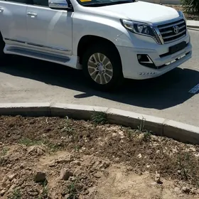 Toyota Land Cruiser Prado 2016