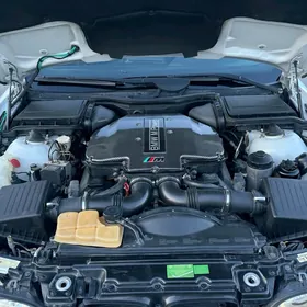 BMW E39 2002