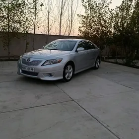 Toyota Camry 2010