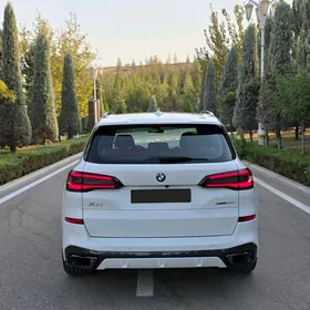 BMW X5 2023