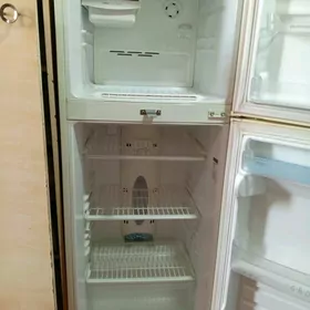 Холодильник LG