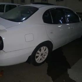 Daewoo Leganza 2000
