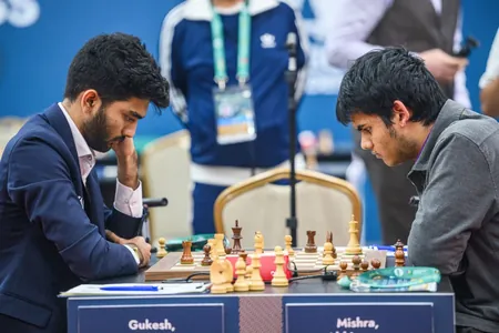 Шахматная сенсация: 16-летний Мишра обыграл чемпиона мира Гукеша Доммараджу