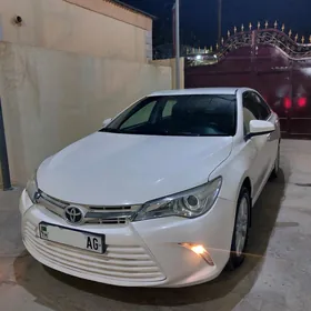 Toyota Camry 2016