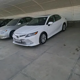 Toyota Camry 2020