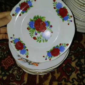 posuda tarelka