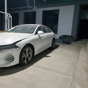 Kia K5 2021