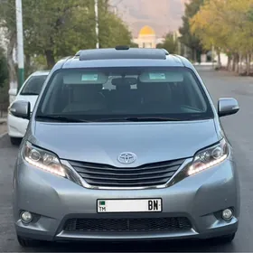 Toyota Sienna 2017