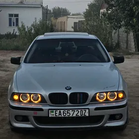 BMW E39 2001