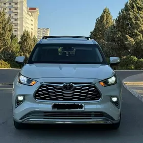 Toyota Highlander 2020