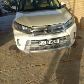 Toyota Highlander 2017
