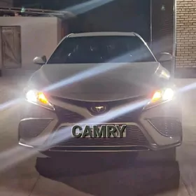 Toyota Camry 2021