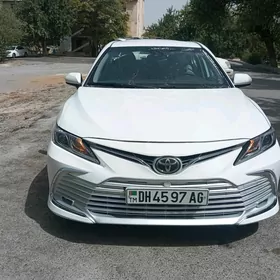 Toyota Camry 2020