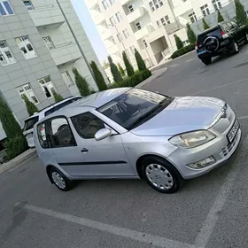 Skoda Roomster​ 2013