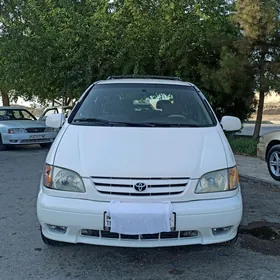 Toyota Sienna 2002