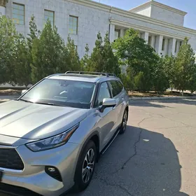 Toyota Highlander 2020