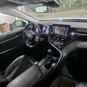 Toyota Camry 2020