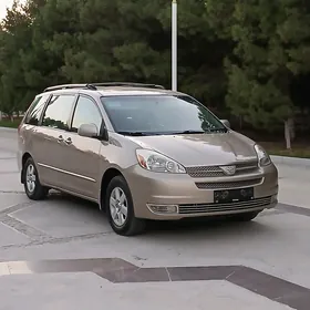 Toyota Sienna 2005