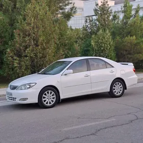 Toyota Camry 2004