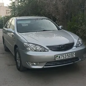 Toyota Camry 2004