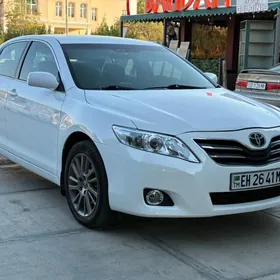 Toyota Camry 2010