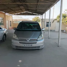 Toyota Sienna 2003