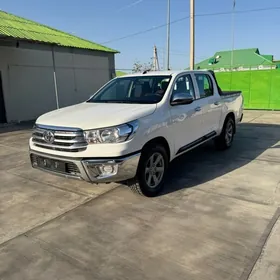 Toyota Hilux 2022