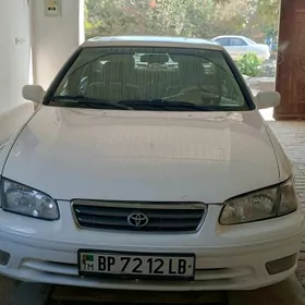 Toyota Camry 1999