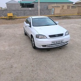 Opel Astra 2021