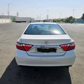 Toyota Camry 2017
