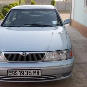Toyota Avalon 1999
