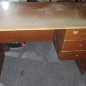 Стол компьютерный