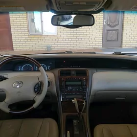 Toyota Avalon 2002
