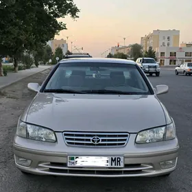 Toyota Camry 2000