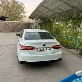Toyota Camry 2020