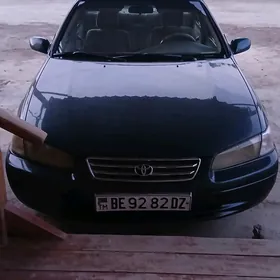 Toyota Camry 1998