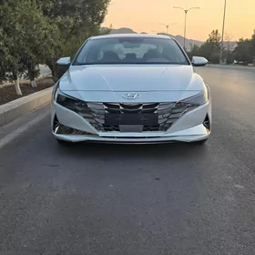 Hyundai Elantra 2021