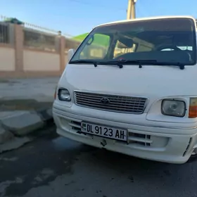 Toyota Hiace 1999