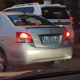 Toyota Yaris 2008