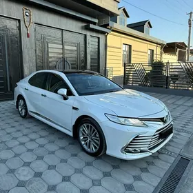 Toyota Camry 2022