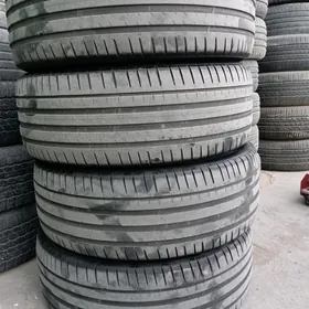 Mishelin 265 60 18
